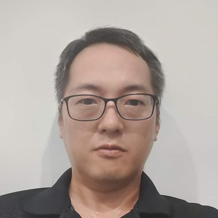 庸三
